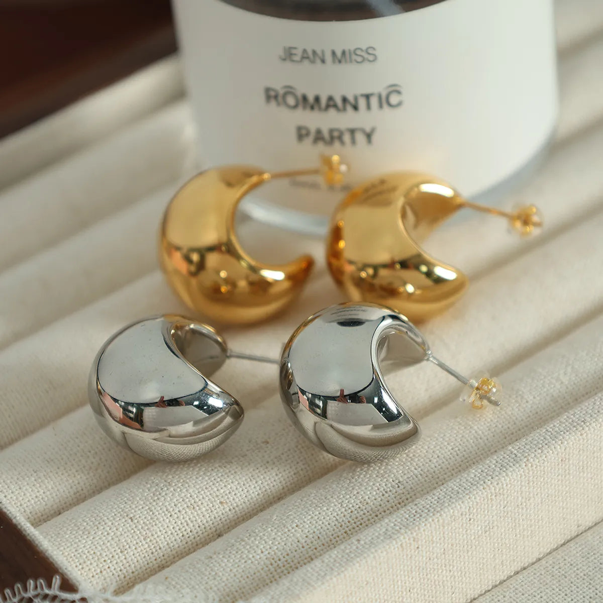 Classic Silver Engagement Ring-1 Pair Casual Vintage Style Simple Style C Shape Plating Three-dimensional Titanium Steel 18k Gold Plated Ear Studs