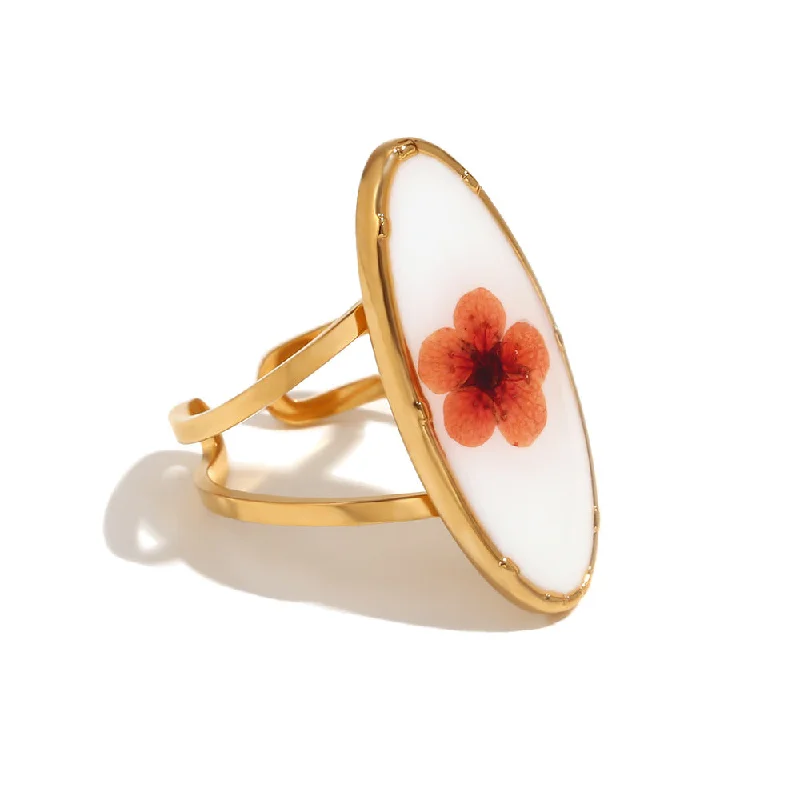 Vintage Oval White Open Flower Ring - Gold - Red Flower