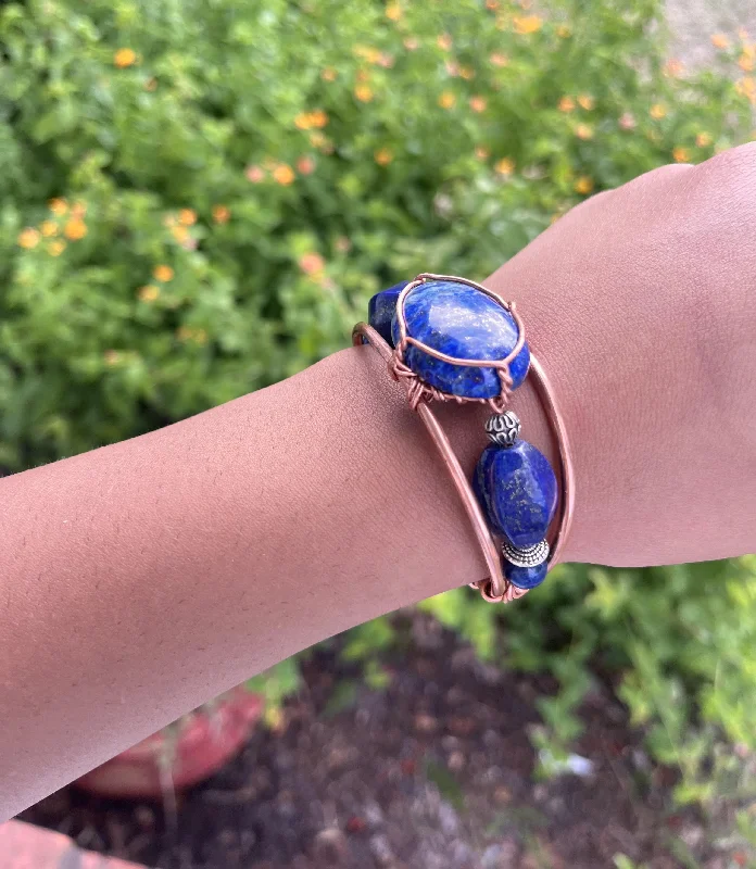 Gold Rope Bracelet-Lapis Lazuli with 6-Sided Faceted Oval Lapis Side Stones Handmade Wirewrapped Bracelet