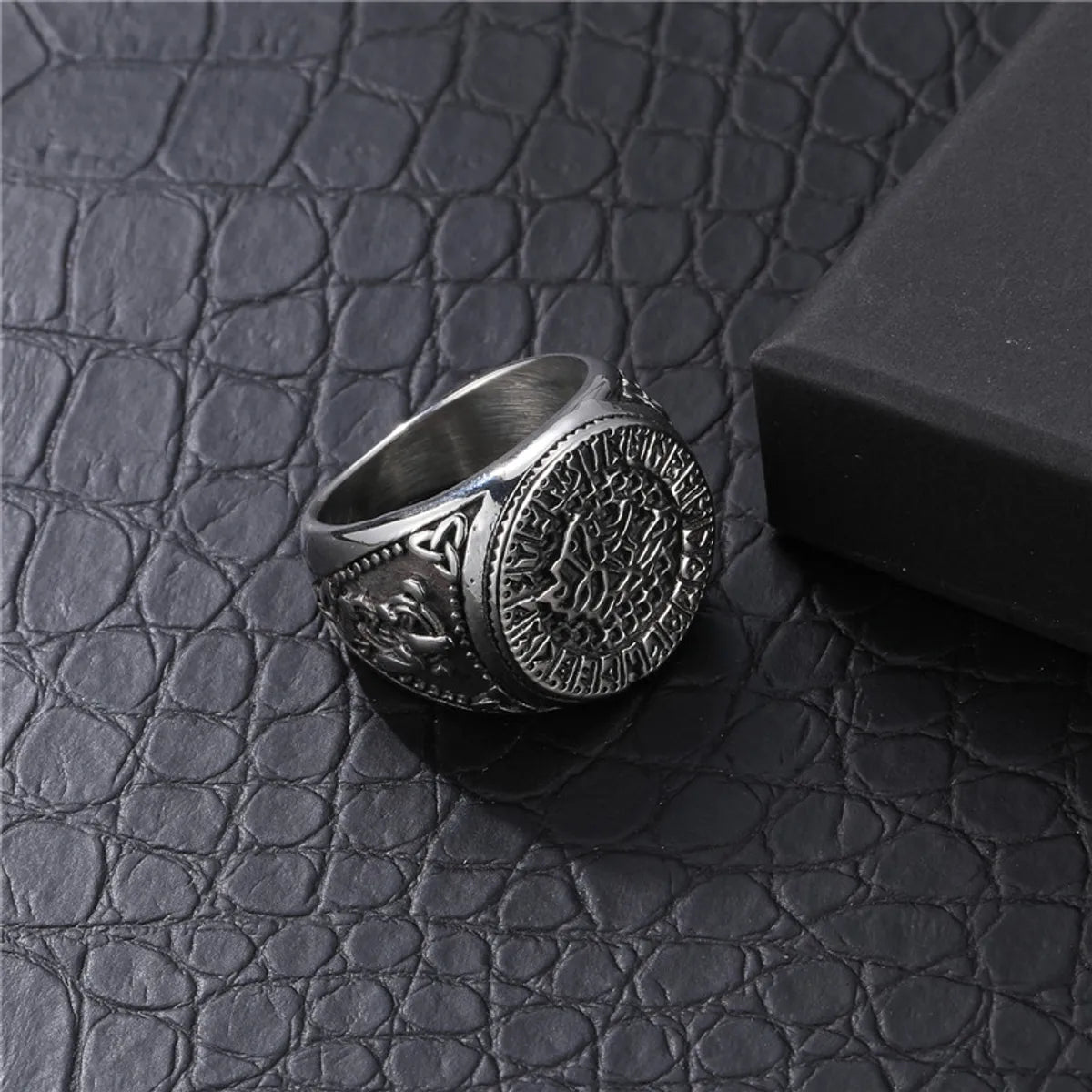 Large Cluster Diamond Ring-Retro Punk Letter 304 Stainless Steel Irregular Men'S Rings